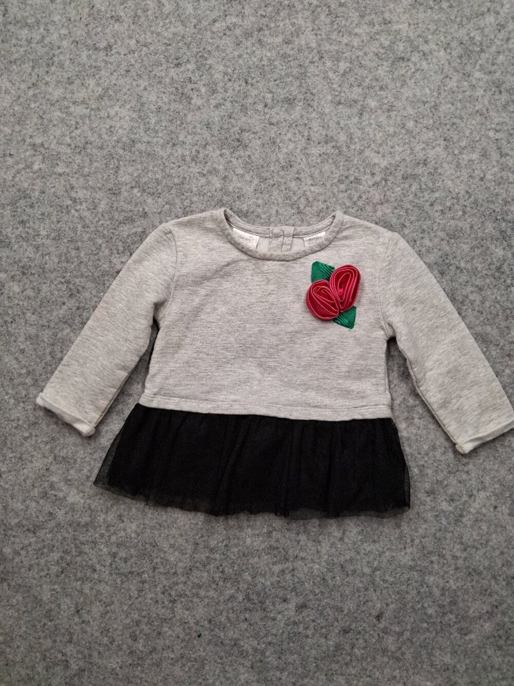 Koala Kids Infant girls top size 9/12 months Gray, black and pink good condition